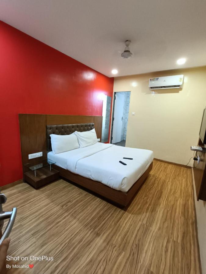 Hotel A Suites Мумбаи Экстерьер фото