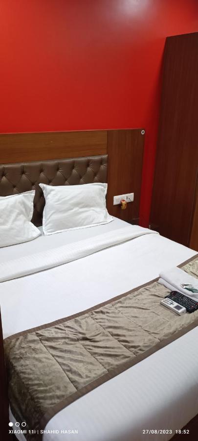 Hotel A Suites Мумбаи Экстерьер фото